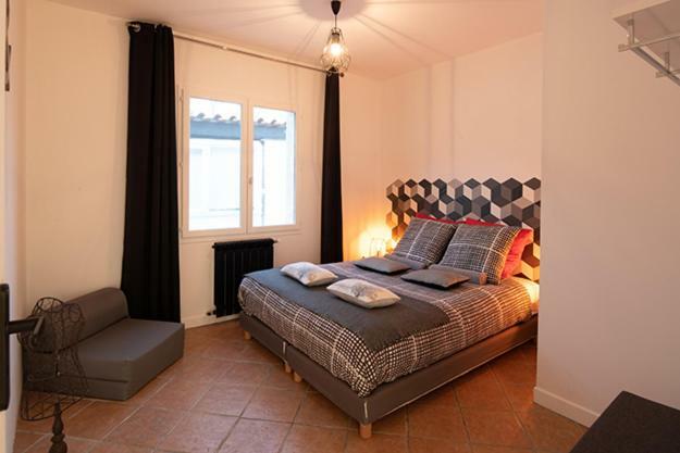 Mise En Scene Bed & Breakfast Aumelas ภายนอก รูปภาพ